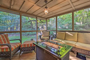 Pocono Mountain Home with Hot Tub - 1 Mi to Skiing!
